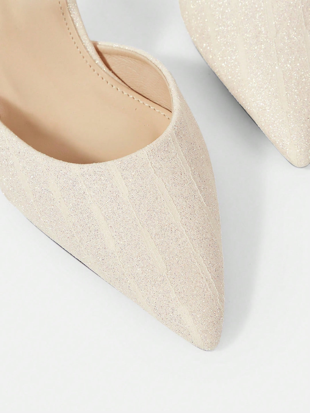 Pantofi cu toc SHEIN, bej