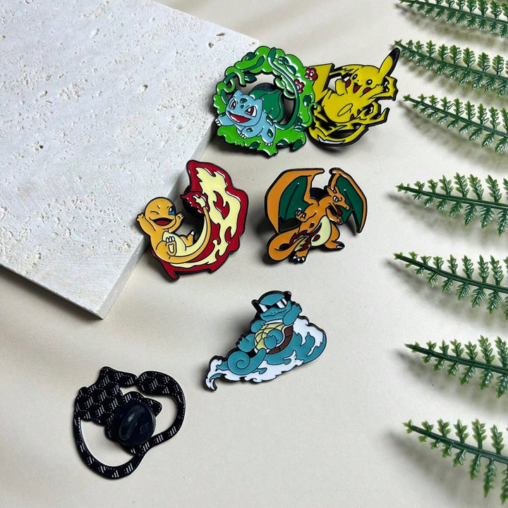 Set de insigne emailate SHEIN, mix culori