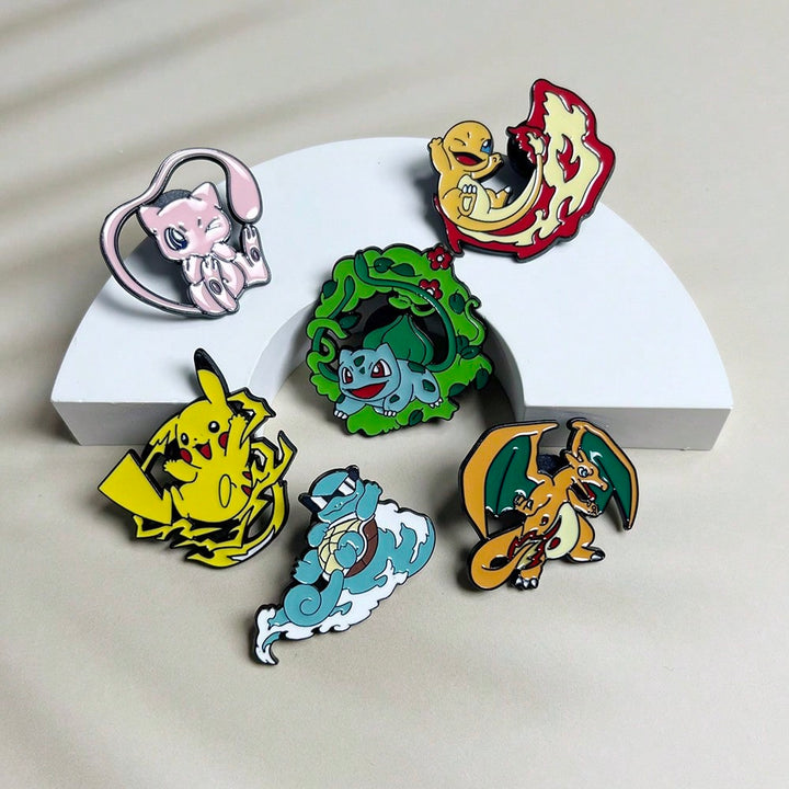 Set de insigne emailate SHEIN, mix culori