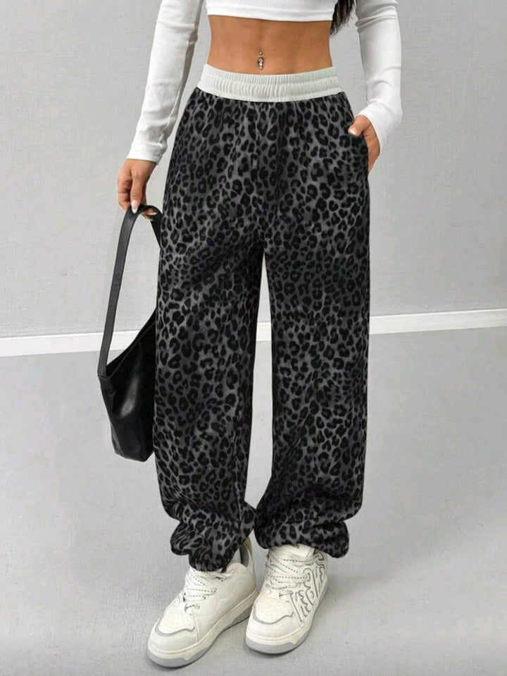 Pantaloni SHEIN, mix culori