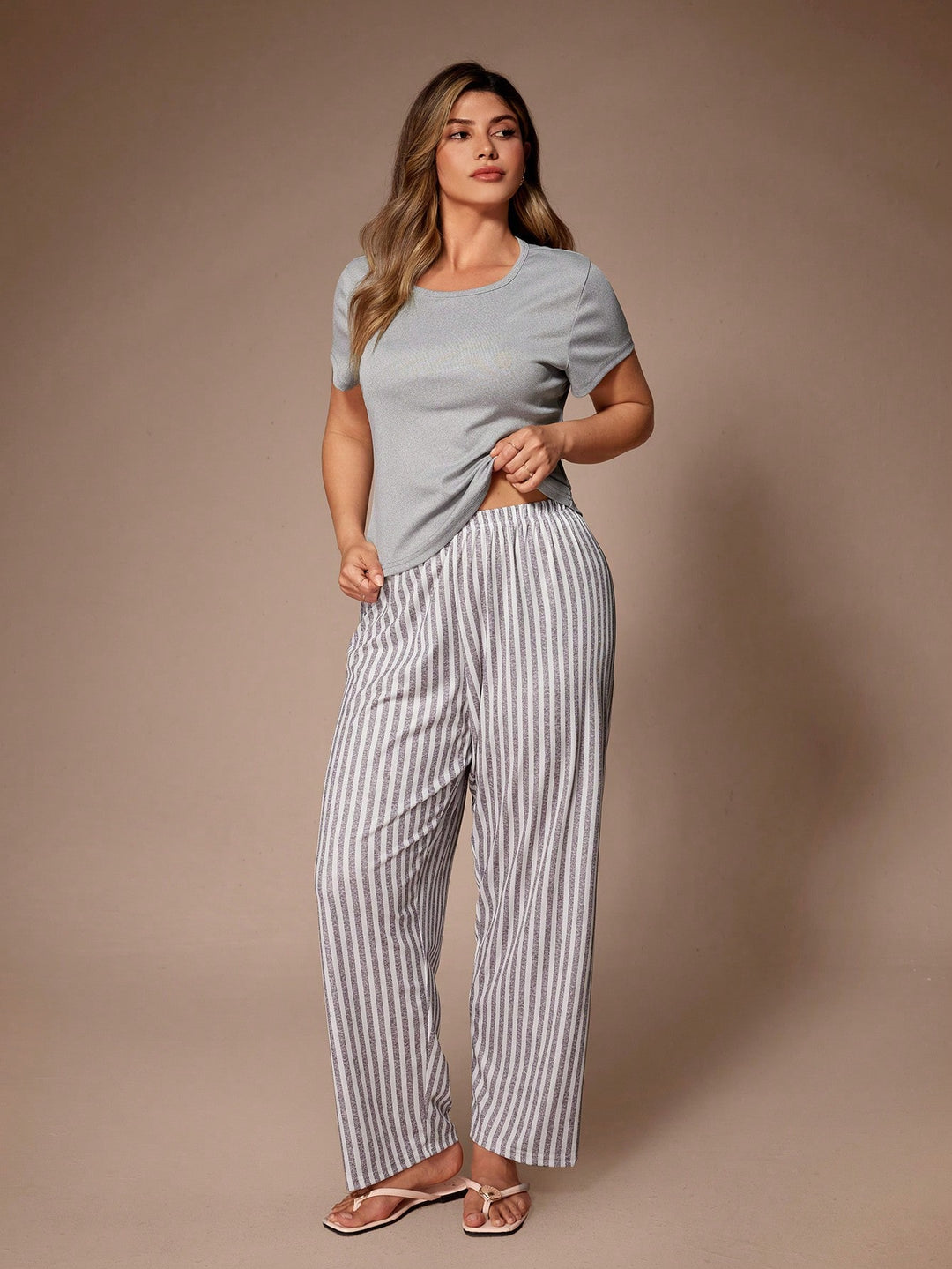 Set pijamale SHEIN, mix culori