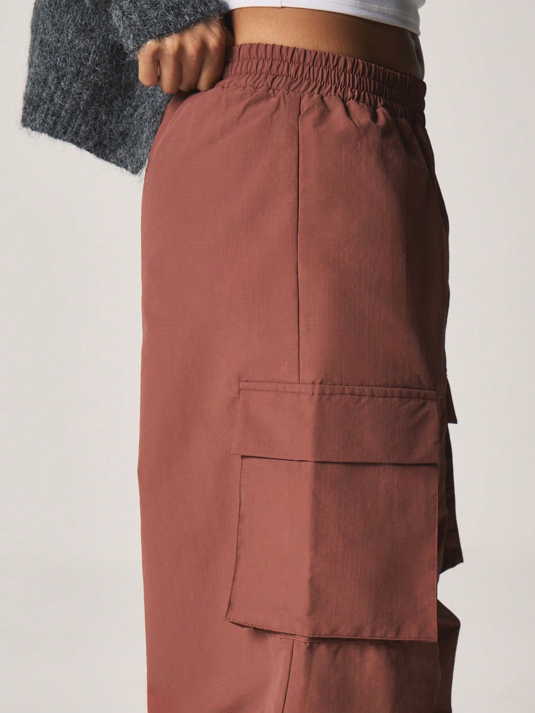 Pantaloni SHEIN, maro
