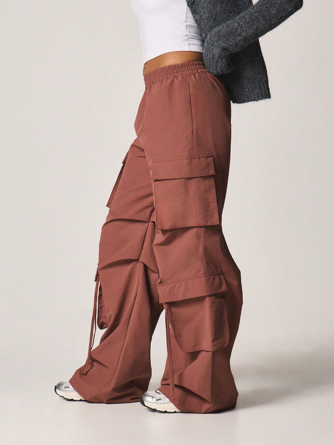 Pantaloni SHEIN, maro