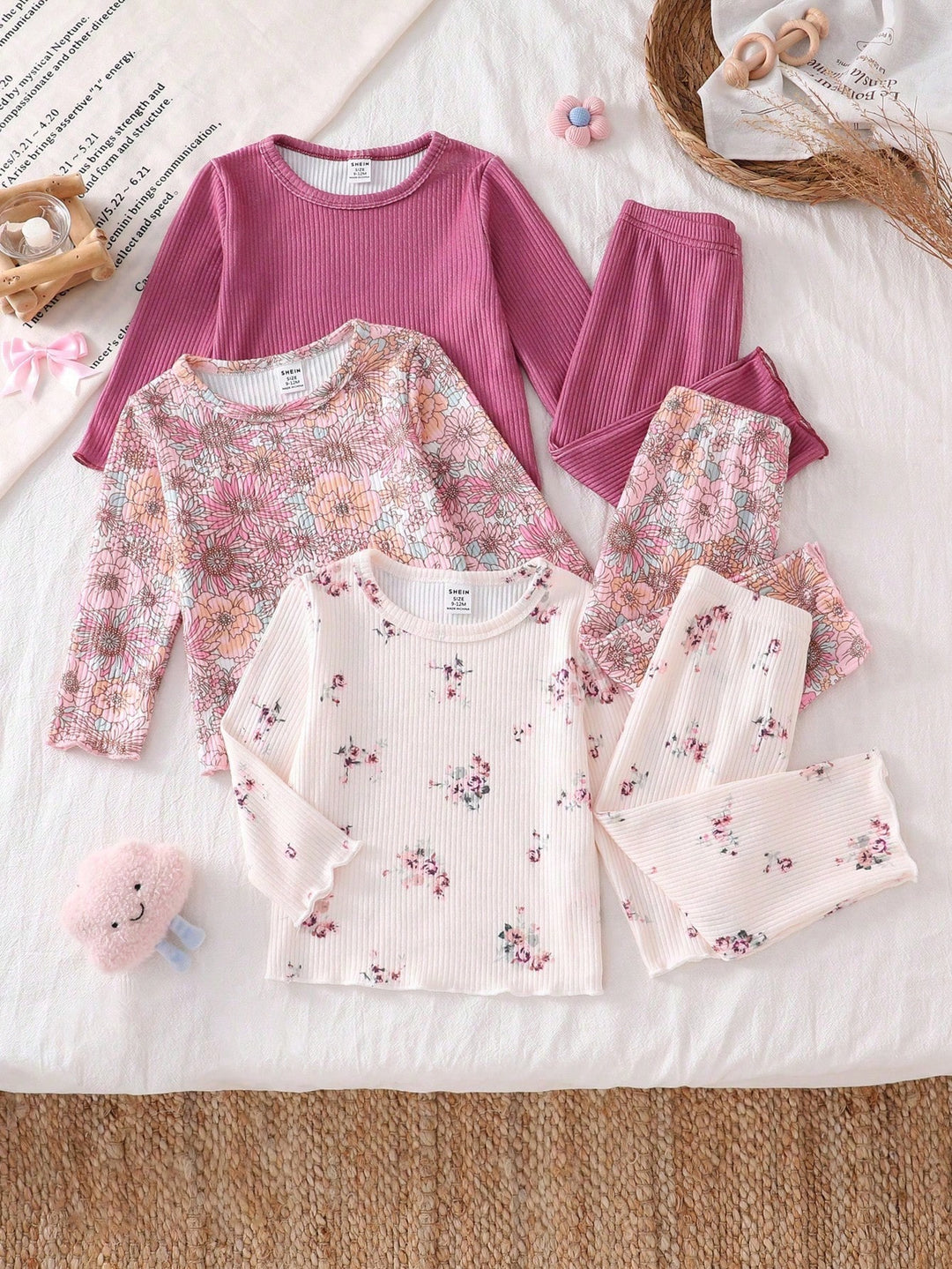 Set pijamale SHEIN, mix culori