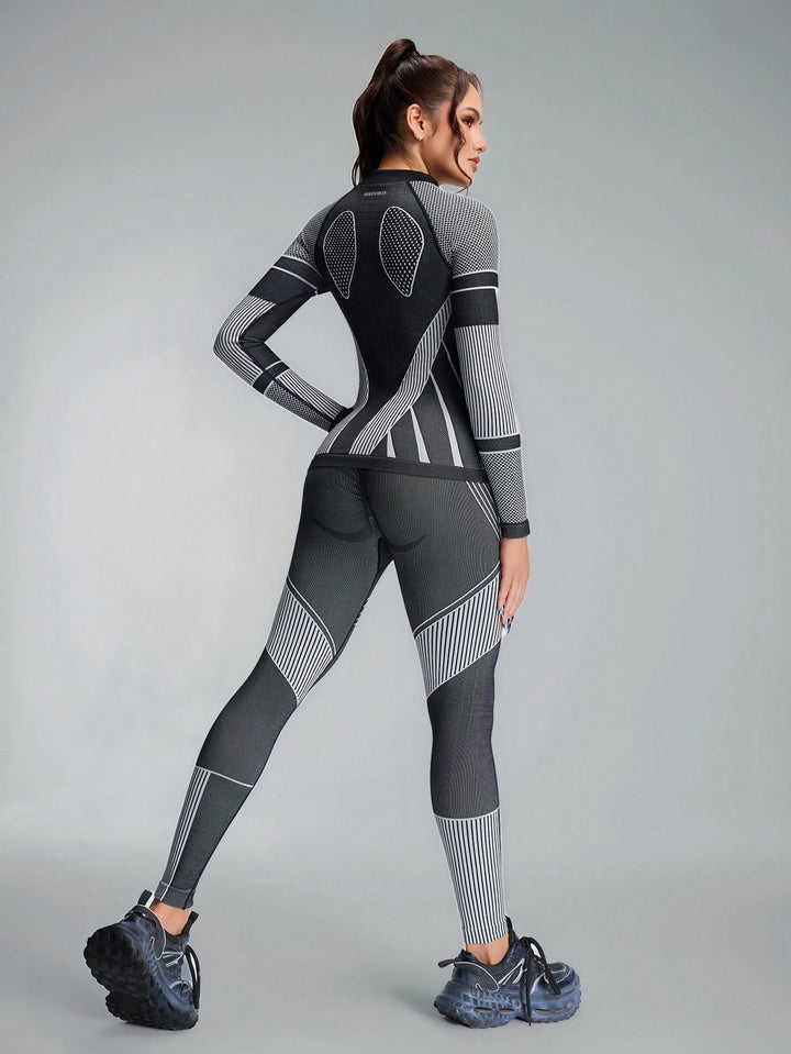 Compleu sport SHEIN, mix culori