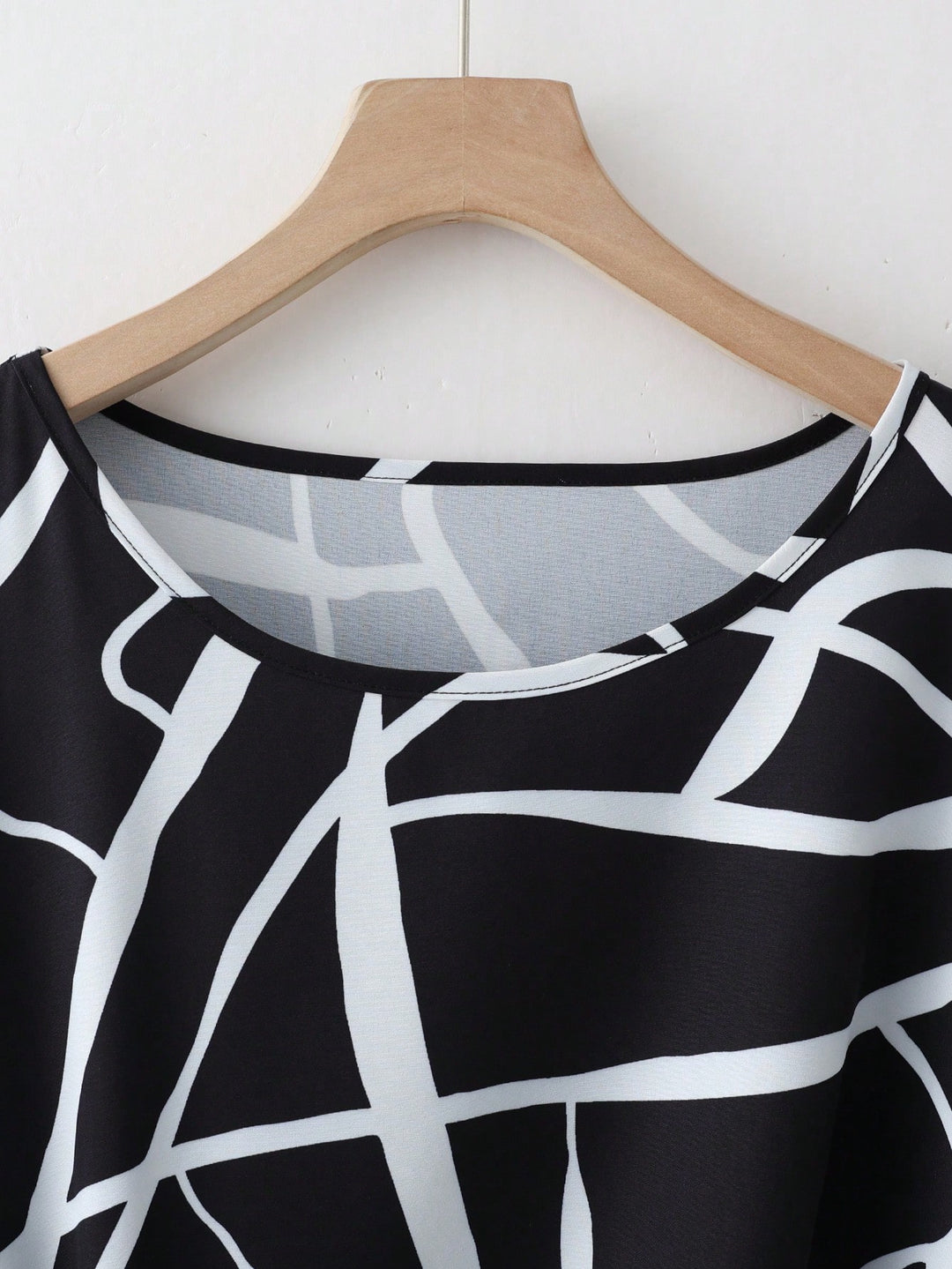 Top SHEIN, negru