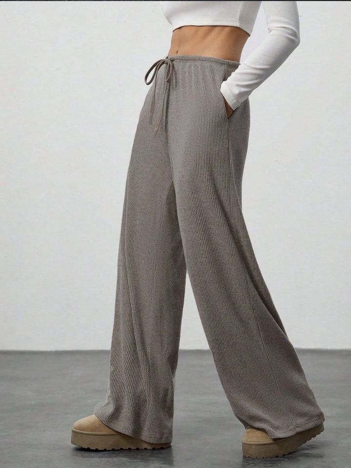 Pantaloni SHEIN, maro