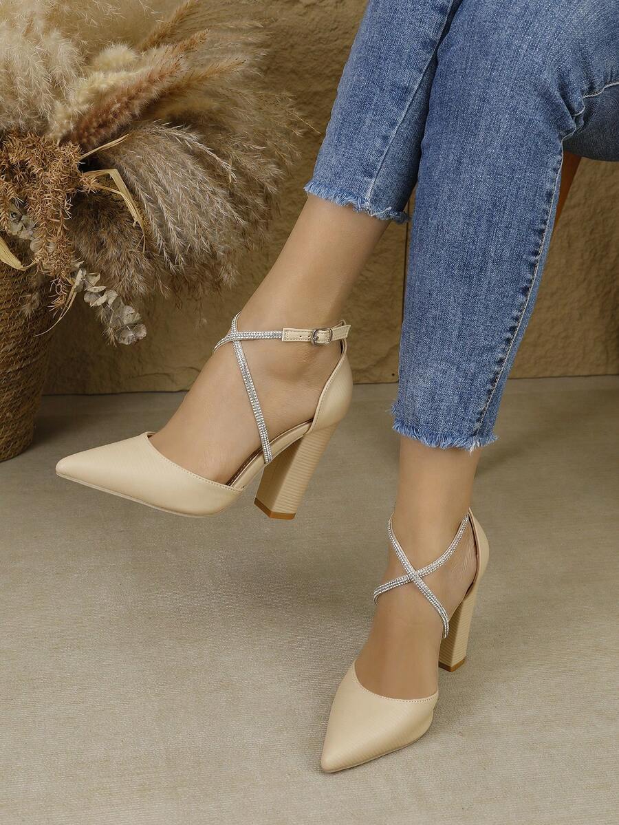 Pantofi cu toc SHEIN, bej