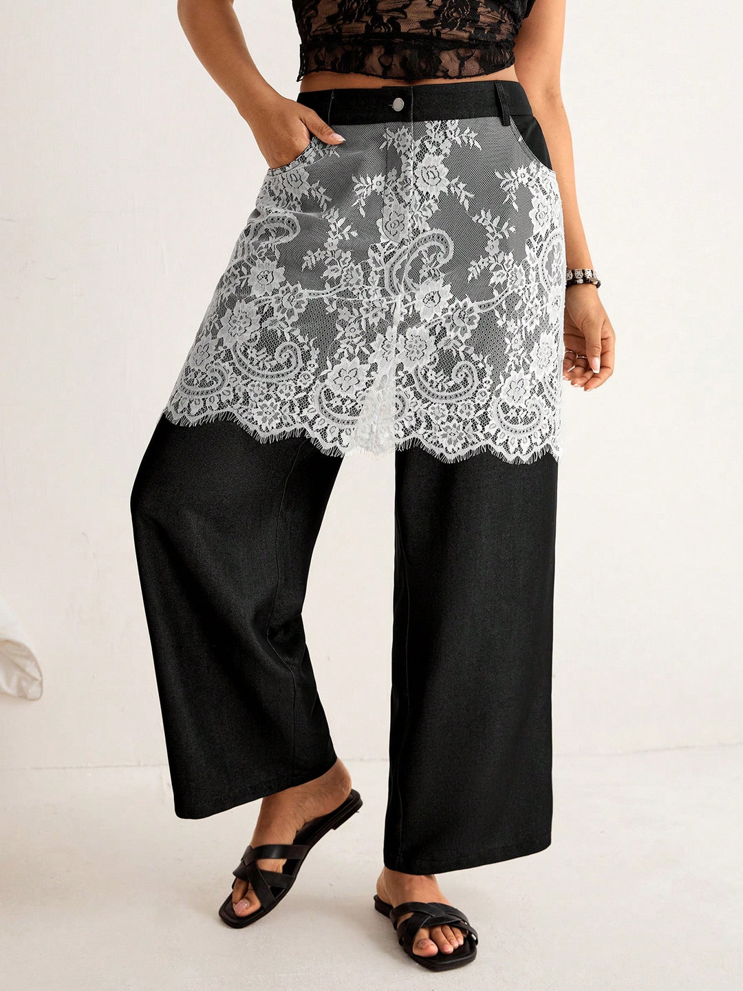 Pantaloni SHEIN, negru