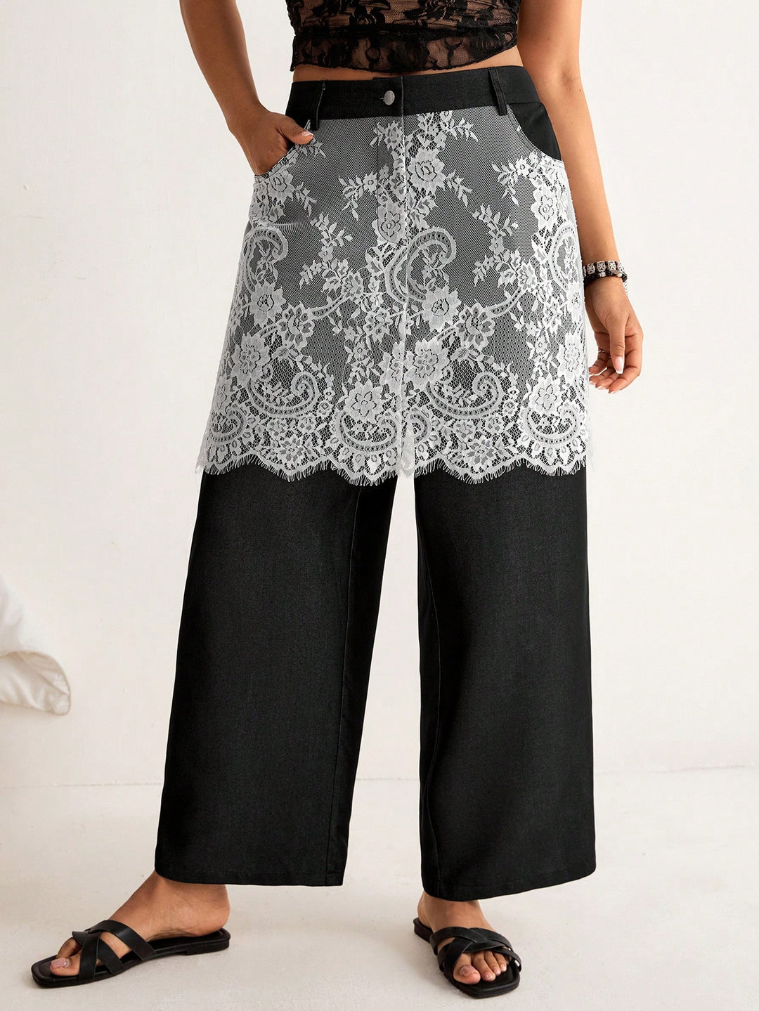 Pantaloni SHEIN, negru