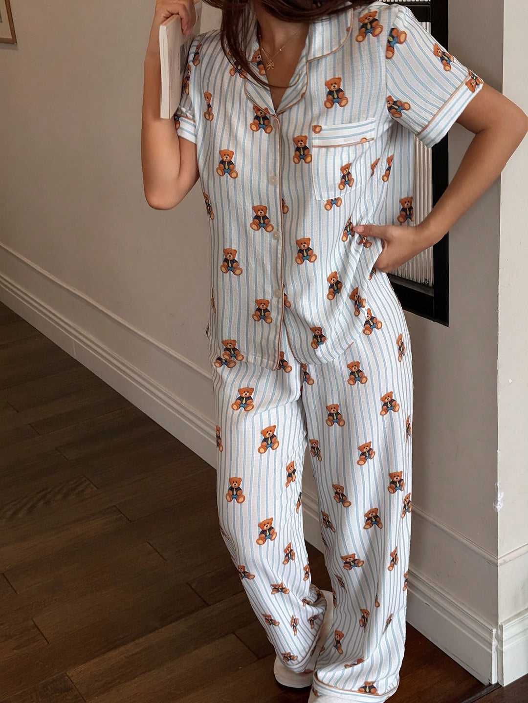 Pijama SHEIN, mix culori