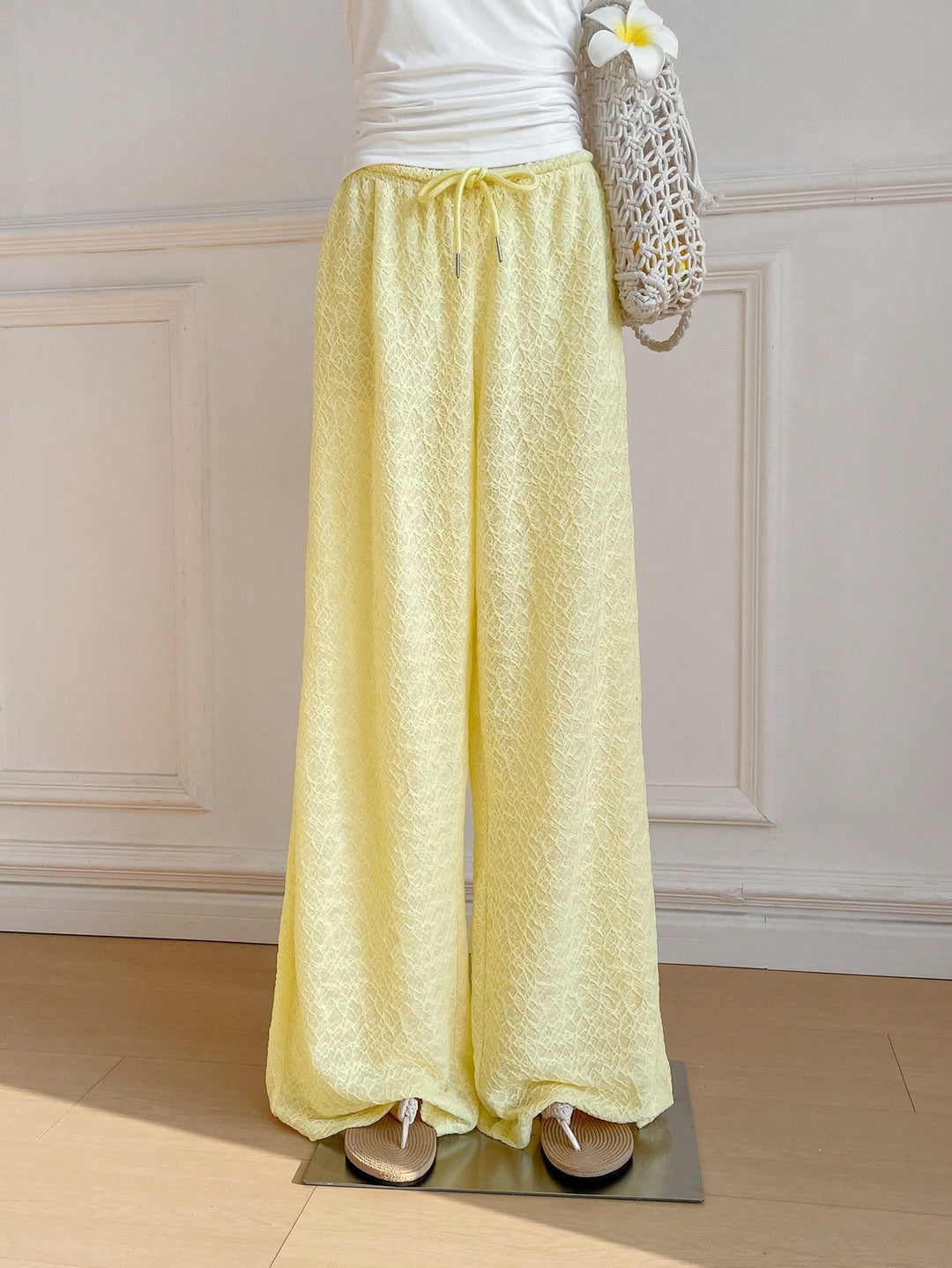 Pantaloni SHEIN, galben