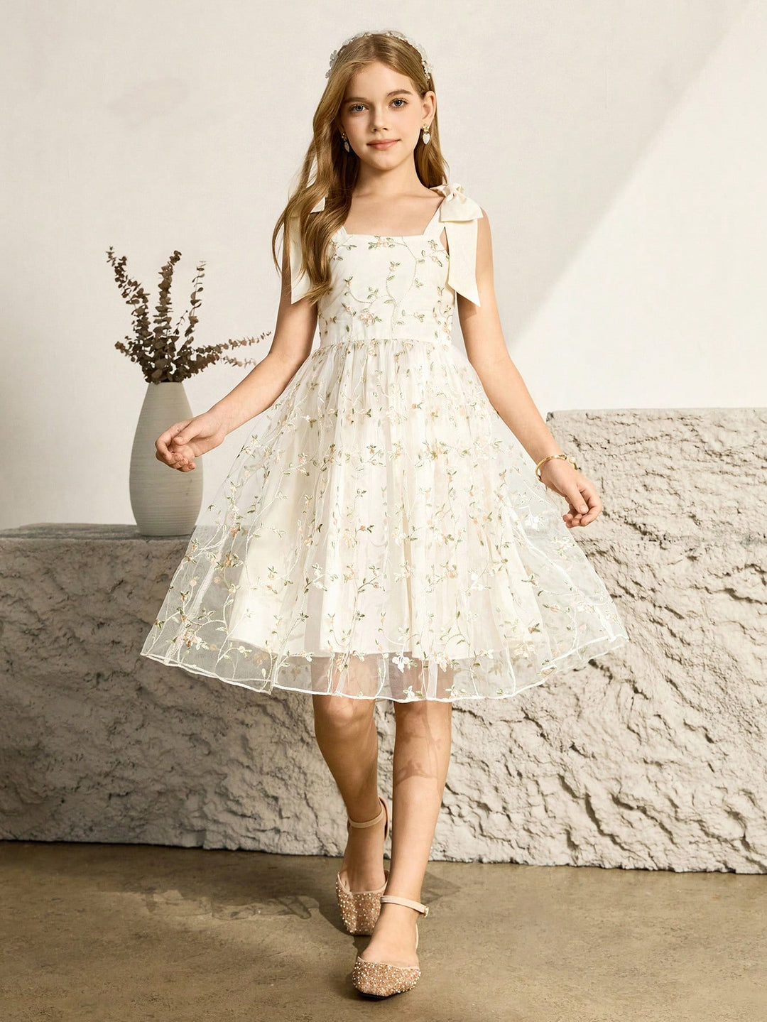 Rochie SHEIN, crem