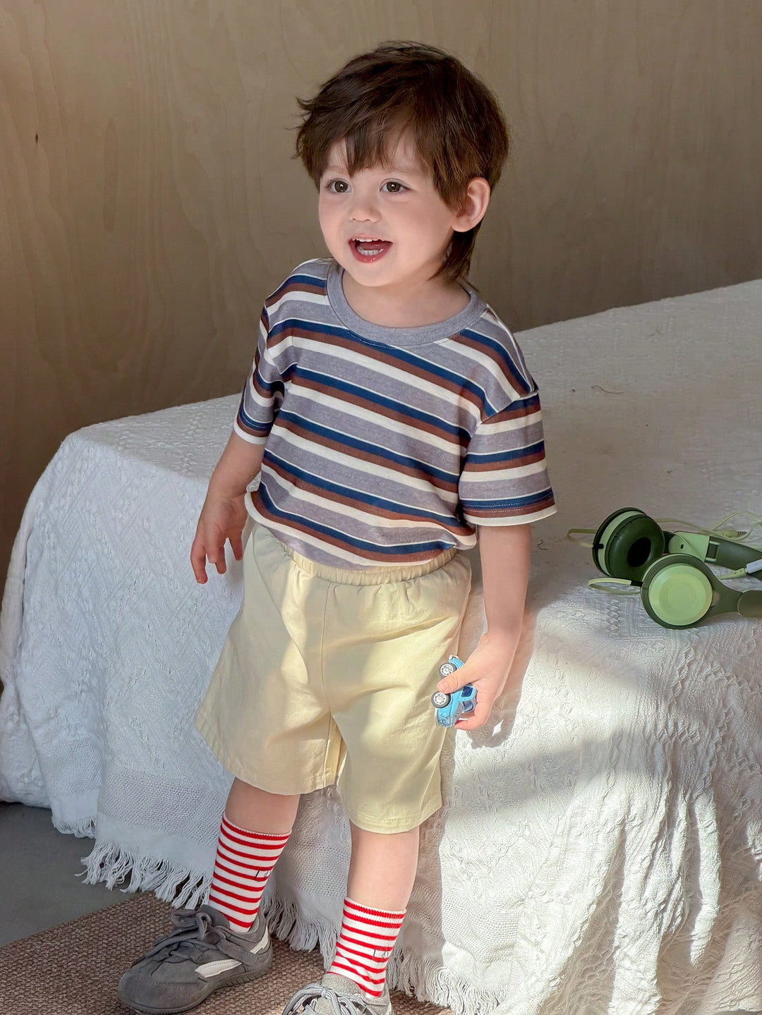 Tricou SHEIN, maro