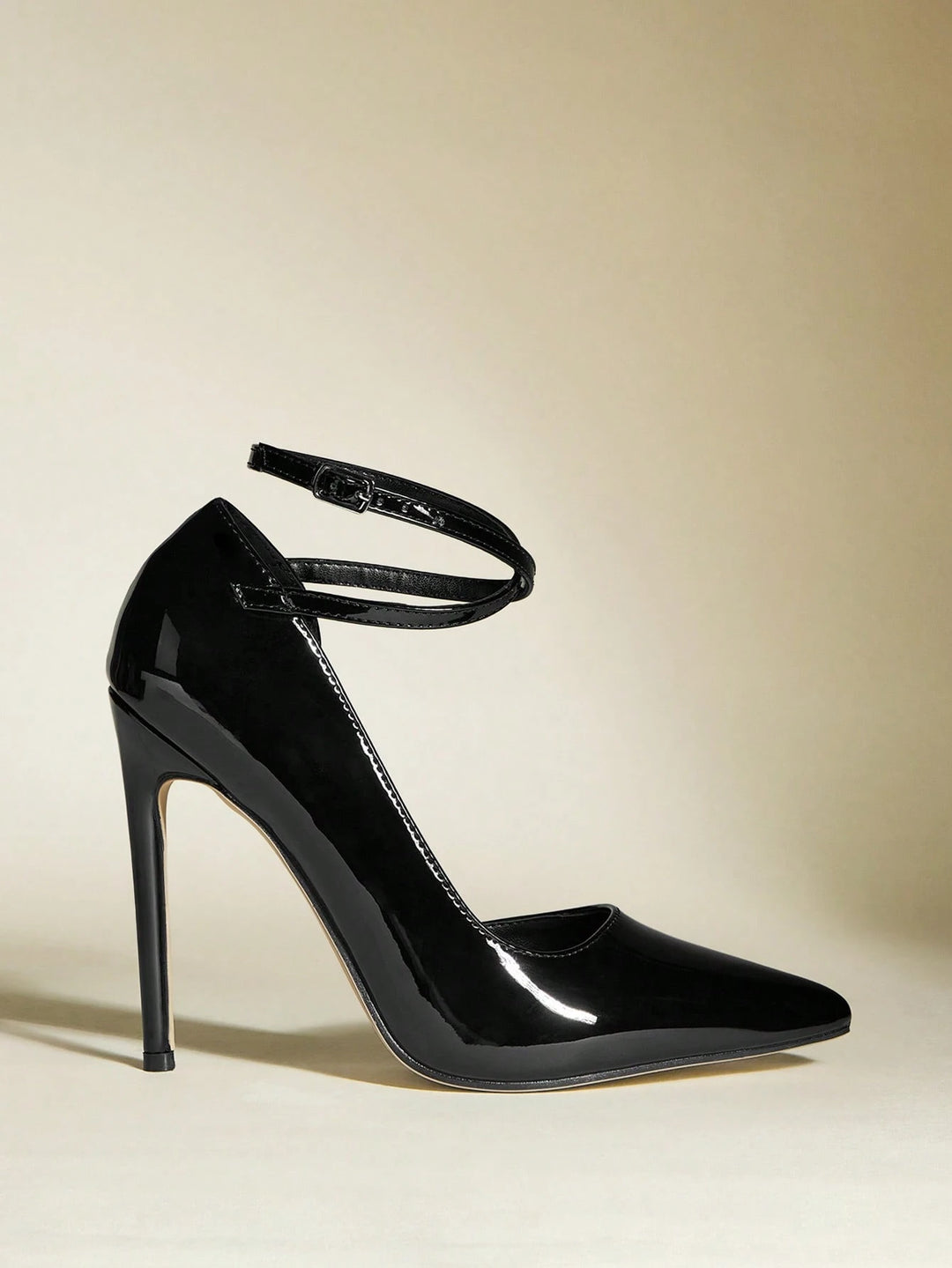 Pantofi cu toc SHEIN, negru