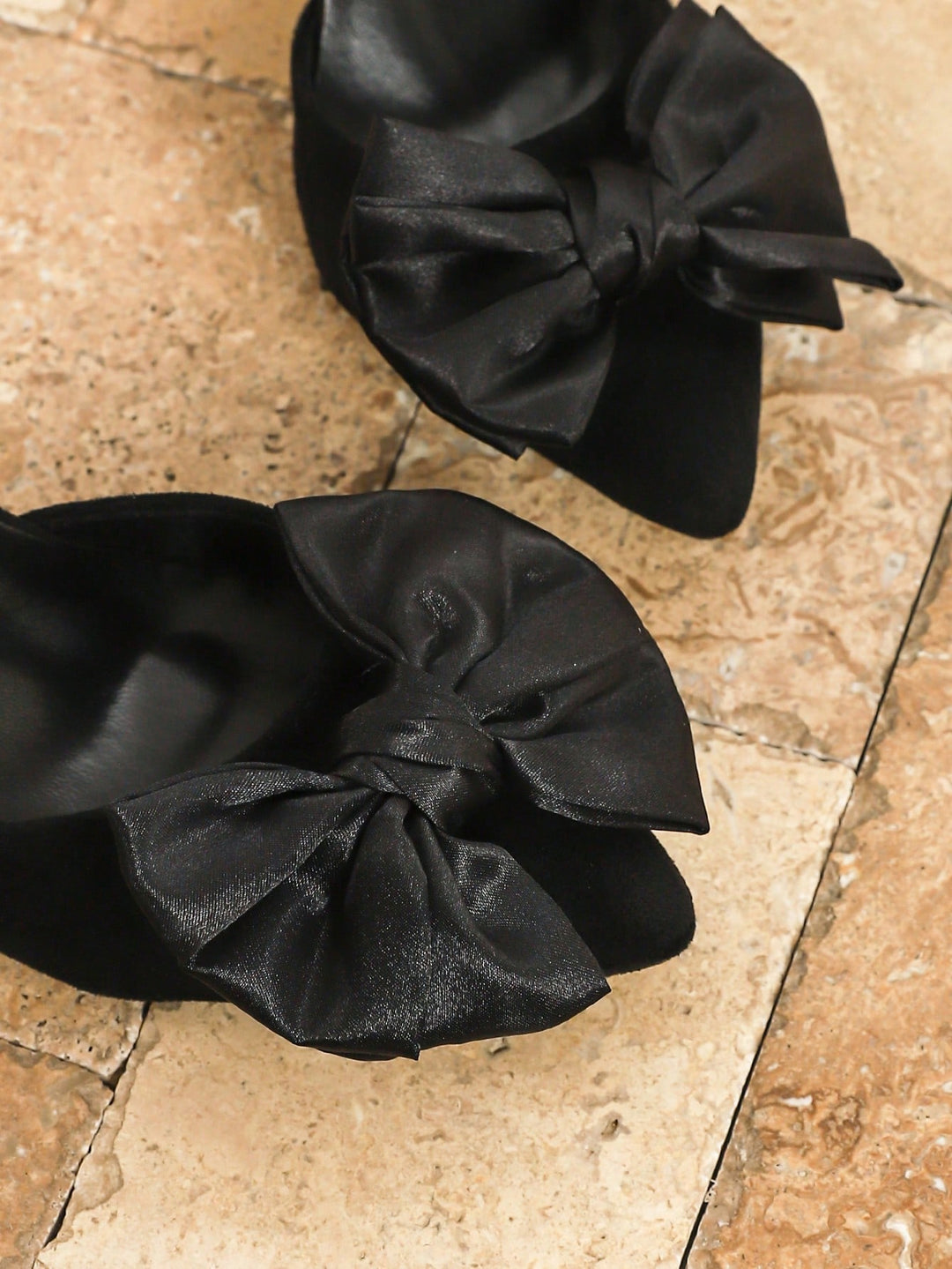 Pantofi cu toc SHEIN, negru