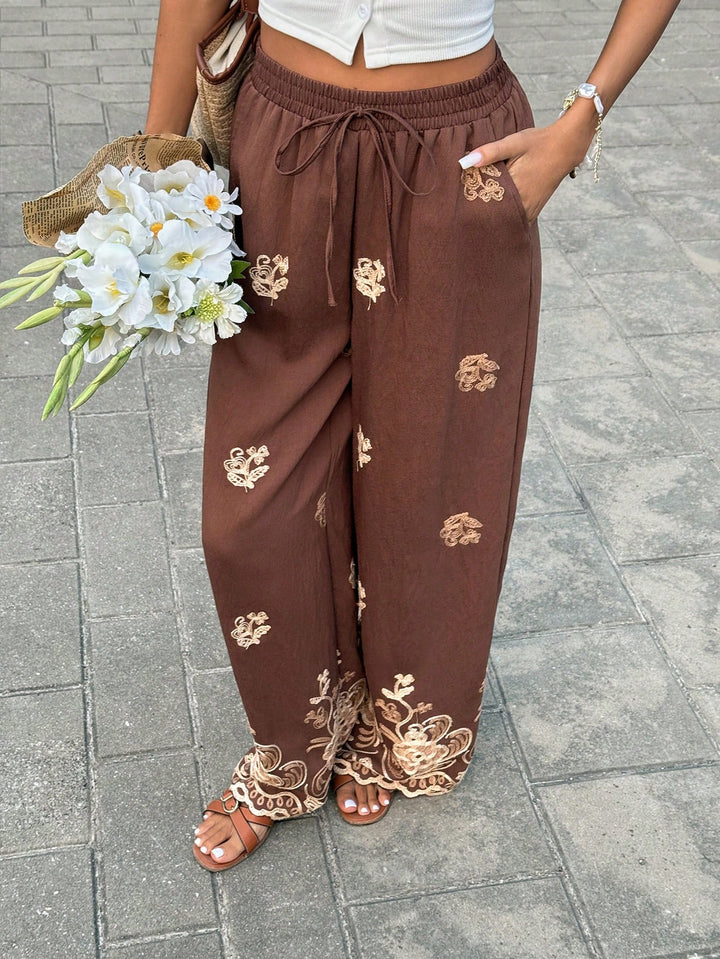 Pantaloni SHEIN, maro