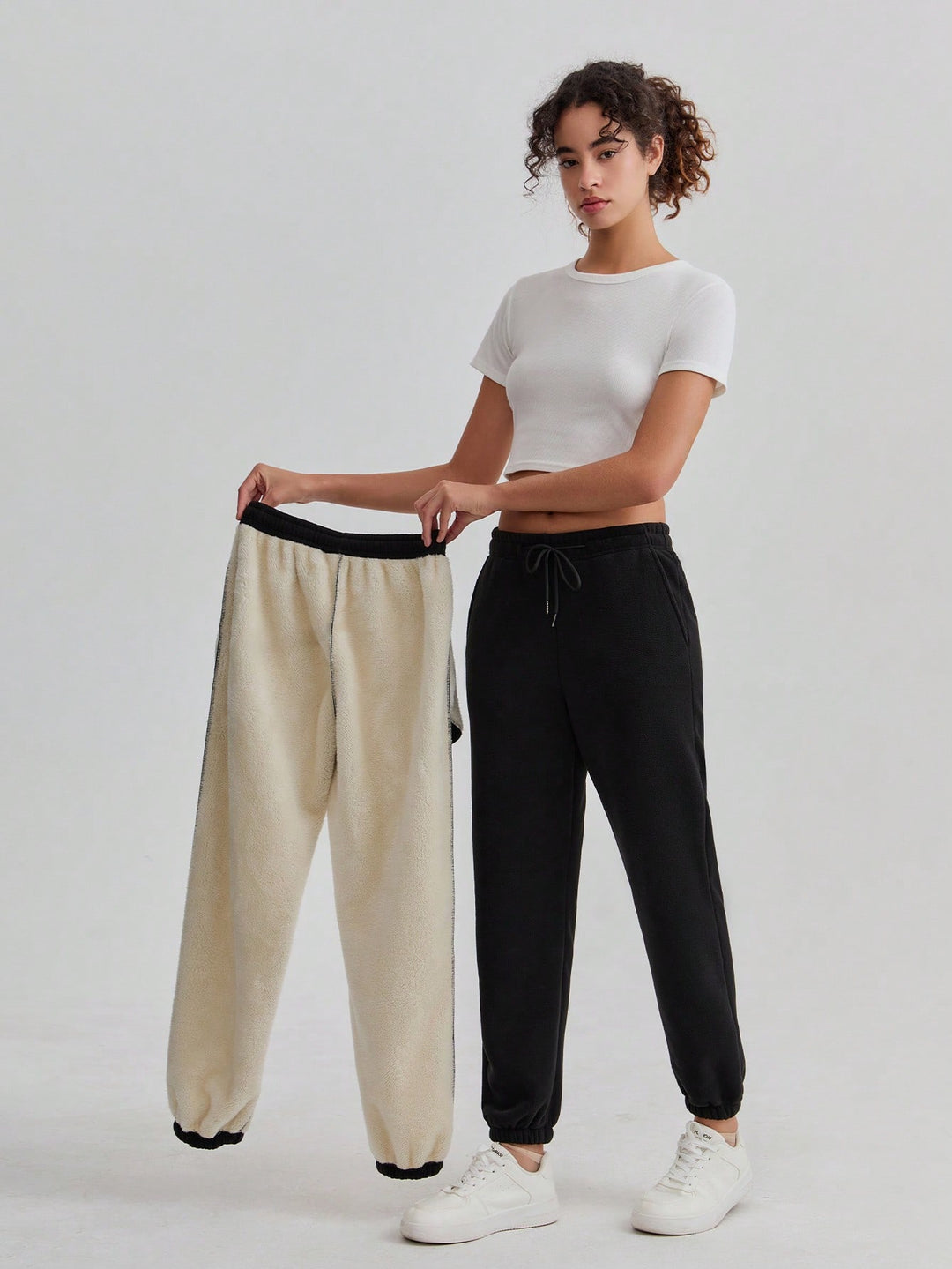 Pantaloni SHEIN, negru