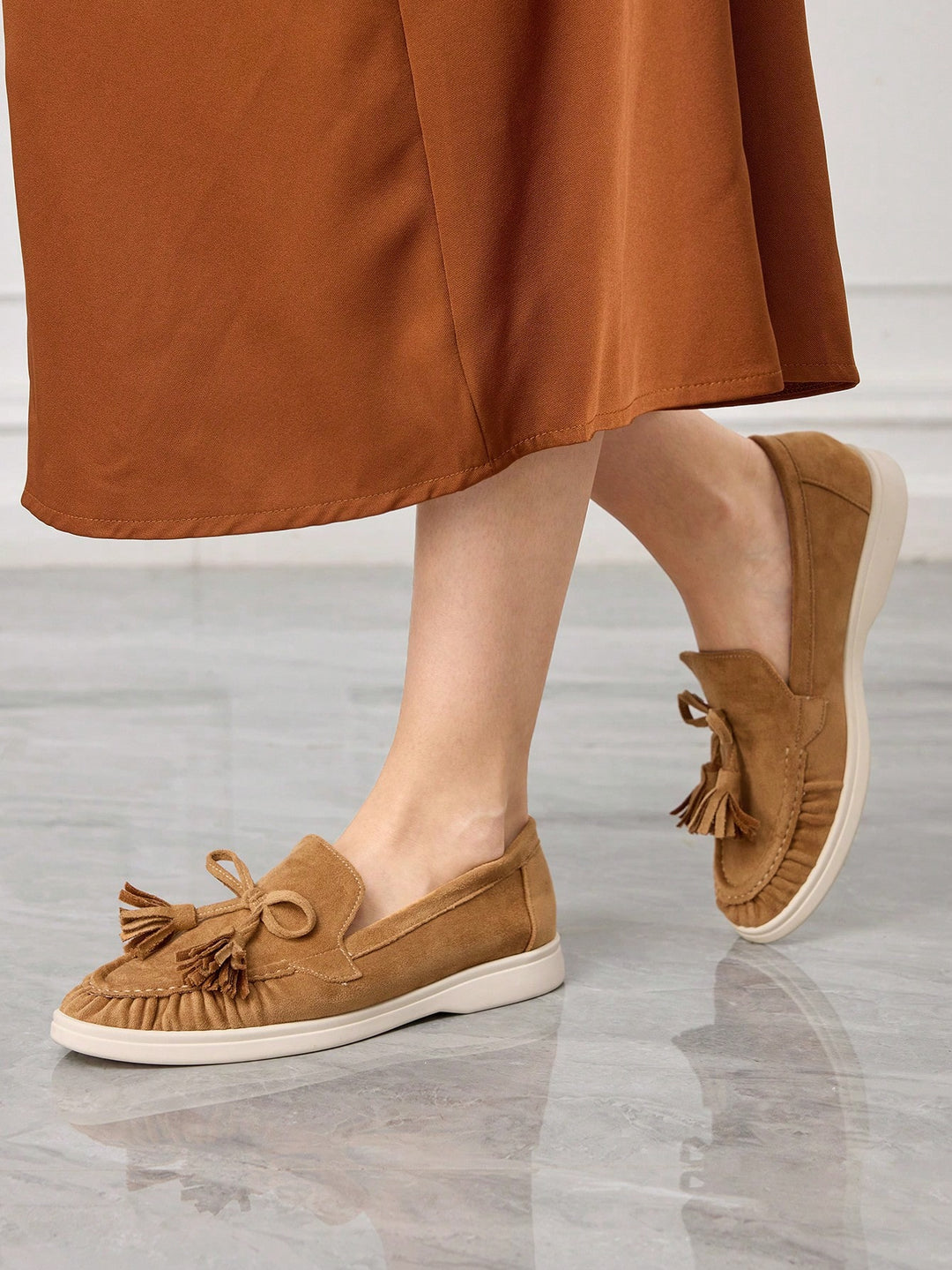 Balerini SHEIN, kaki