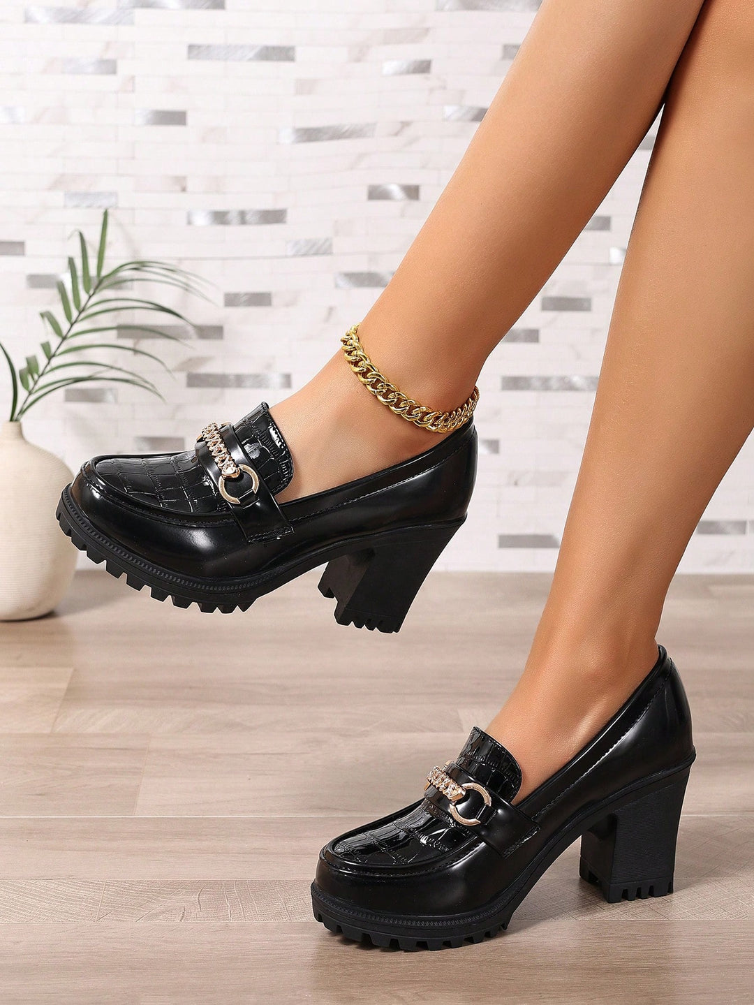 Pantofi cu toc SHEIN, negru