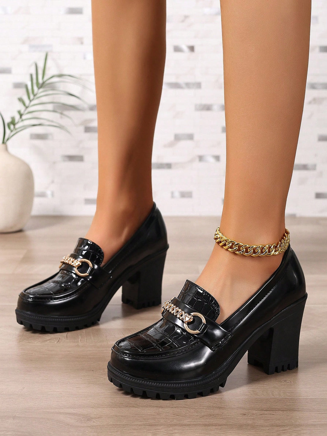 Pantofi cu toc SHEIN, negru