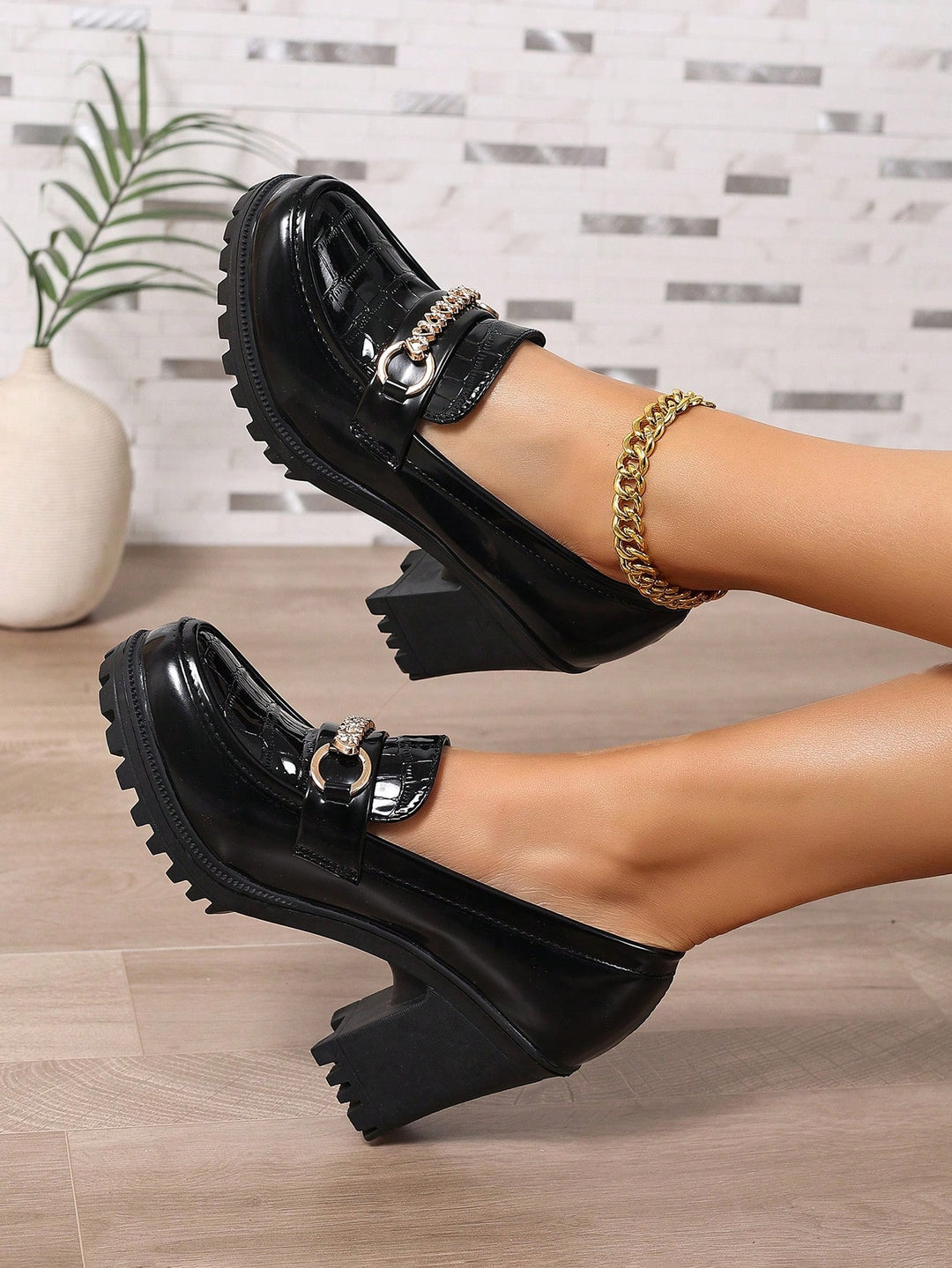 Pantofi cu toc SHEIN, negru