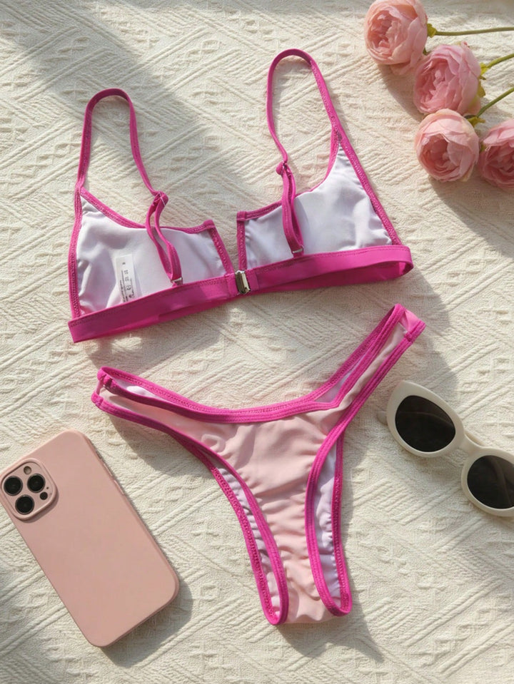 Set bikini SHEIN, roz