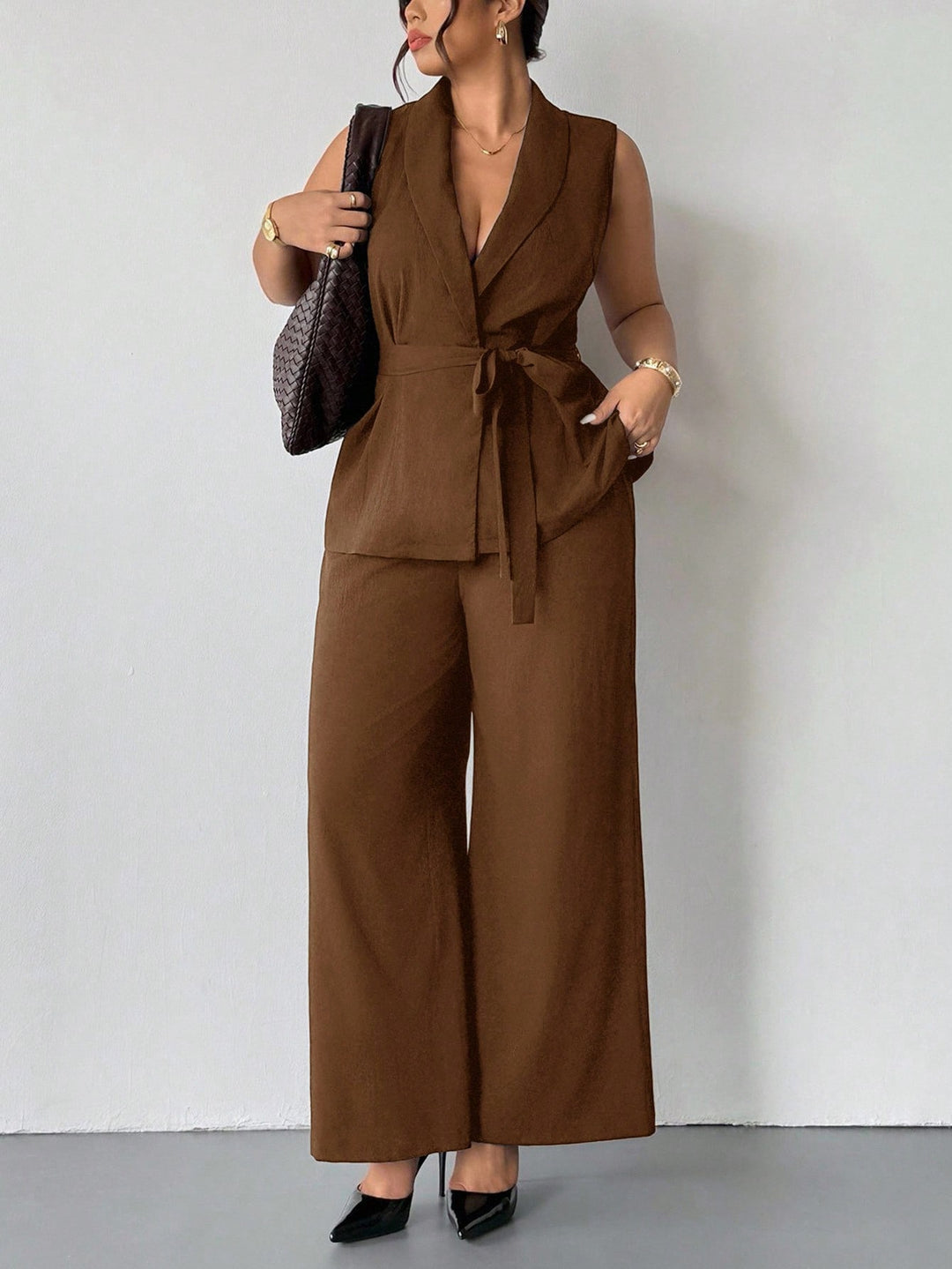 Costum SHEIN, maro