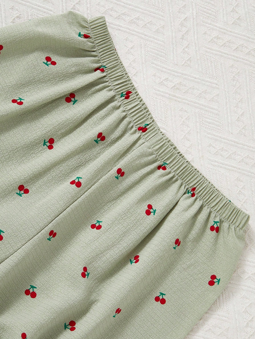 Compleu pijamale SHEIN, mix culori