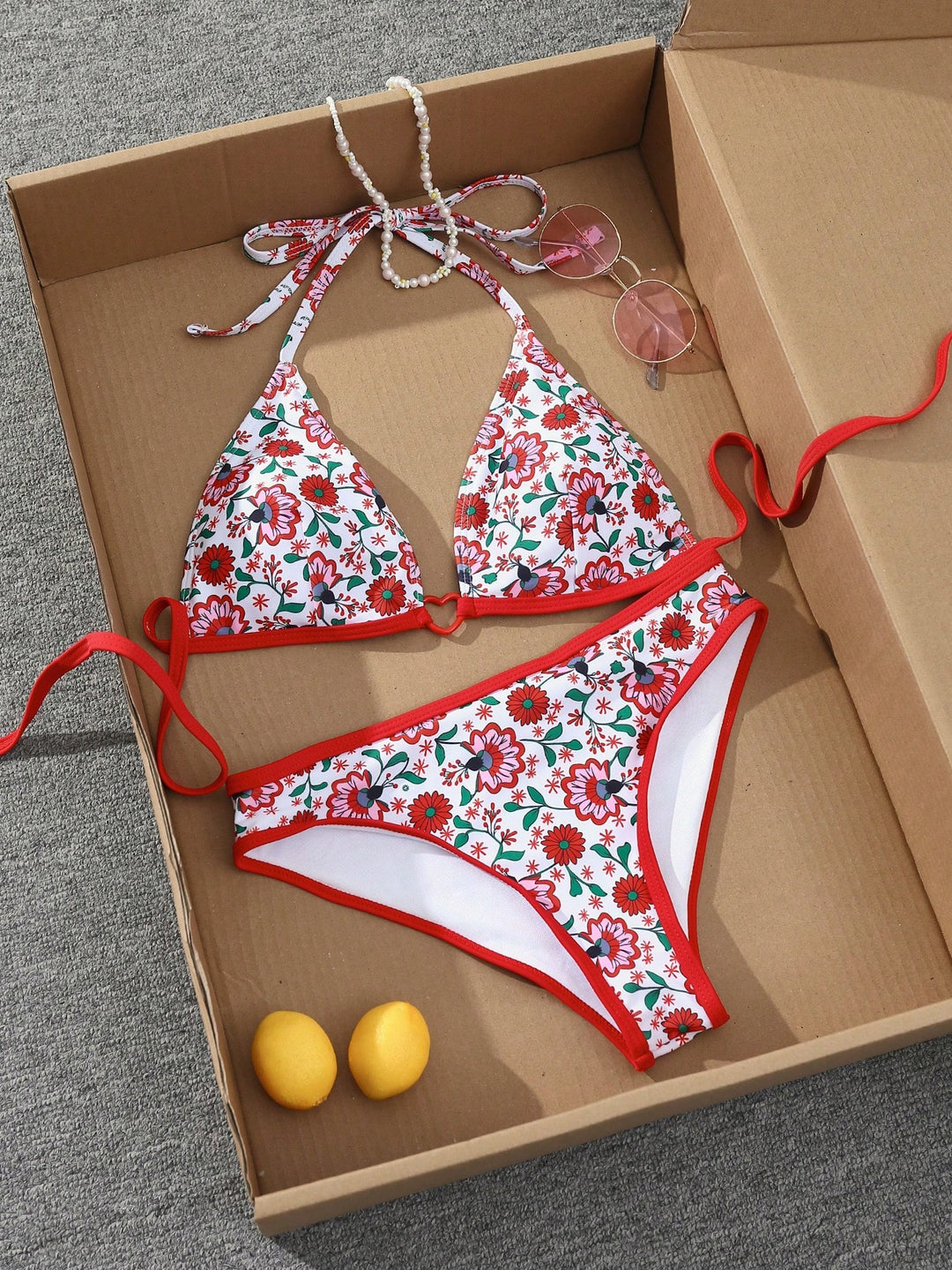 Set bikini de baie SHEIN, mix culori