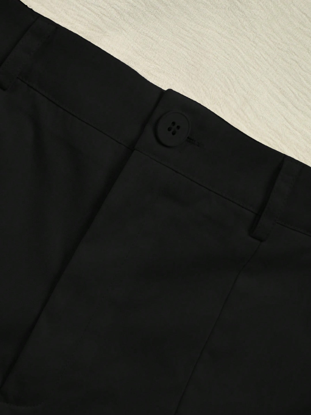 Pantaloni scurți SHEIN, negru