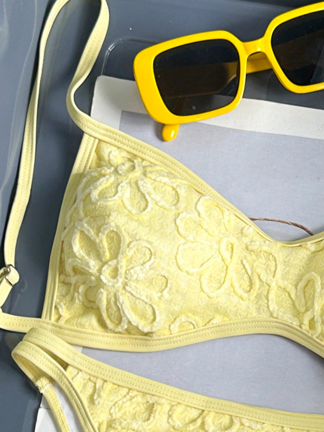Set bikini SHEIN, galben