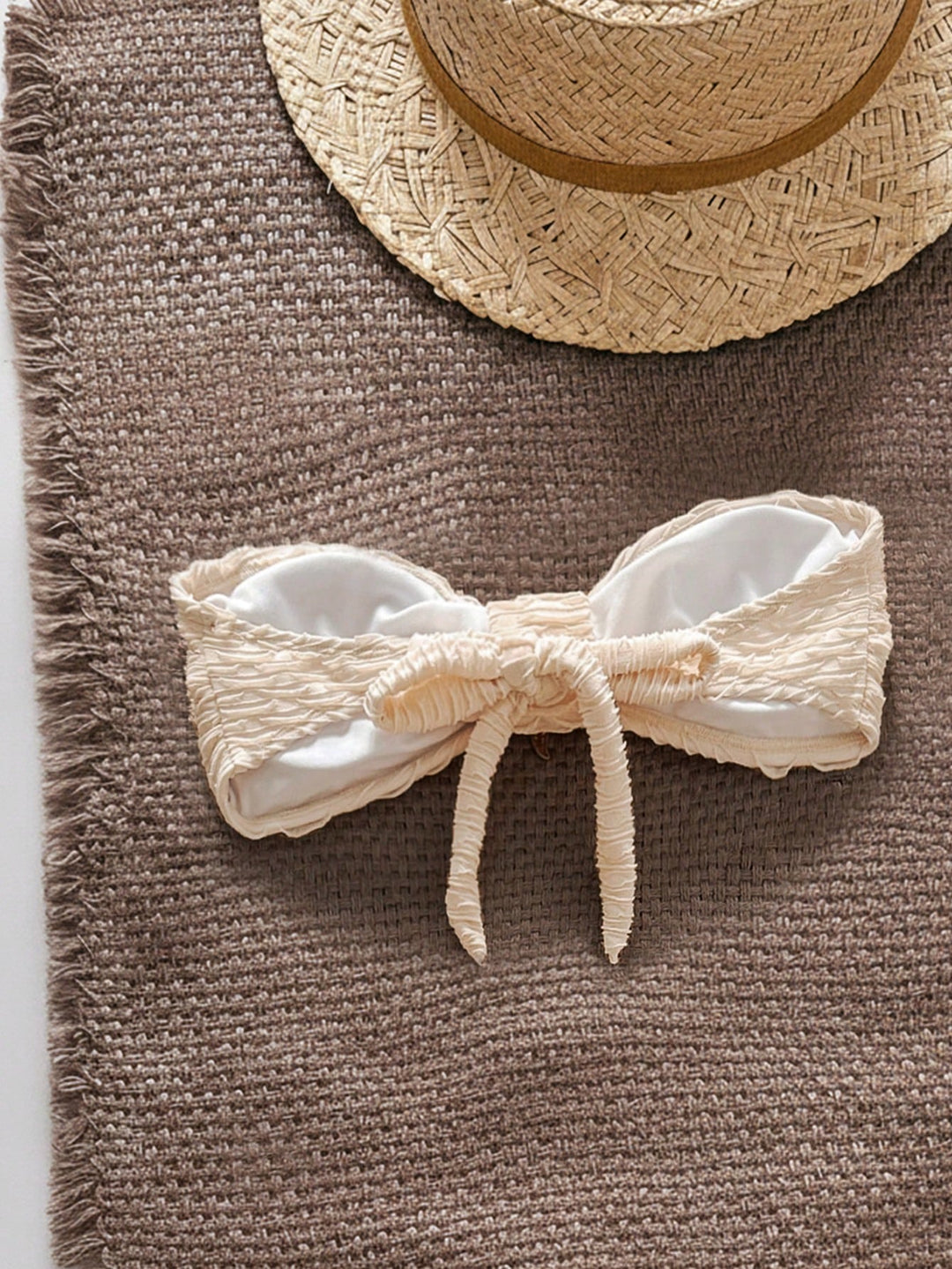 Sutien de baie SHEIN, crem