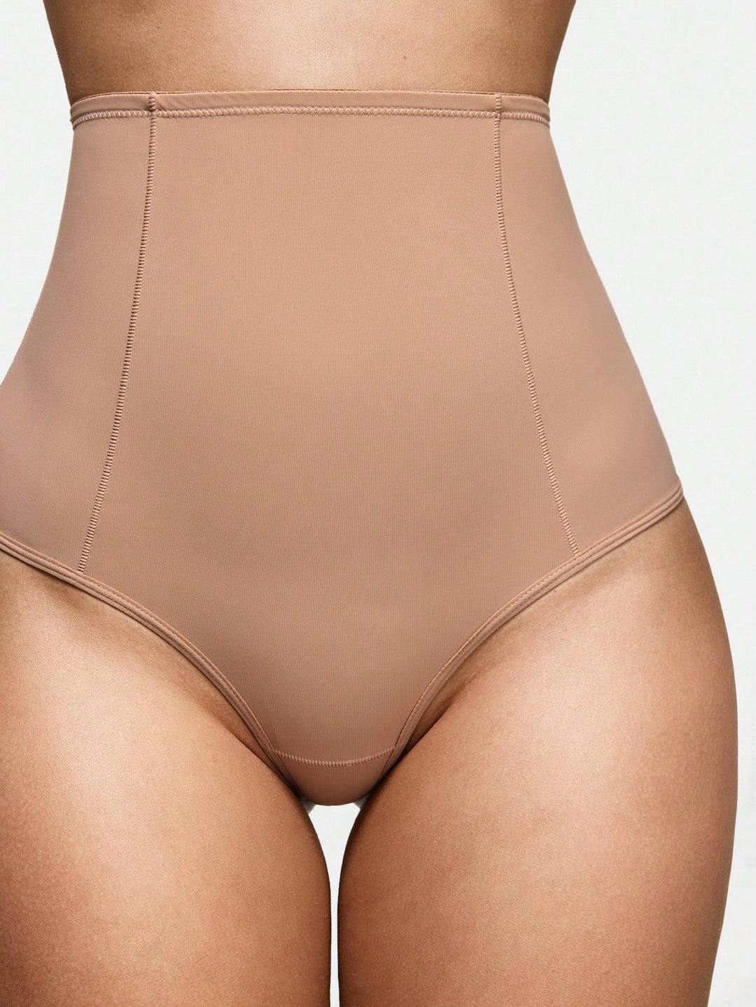 Lenjerie modelatoare SHEIN, bej