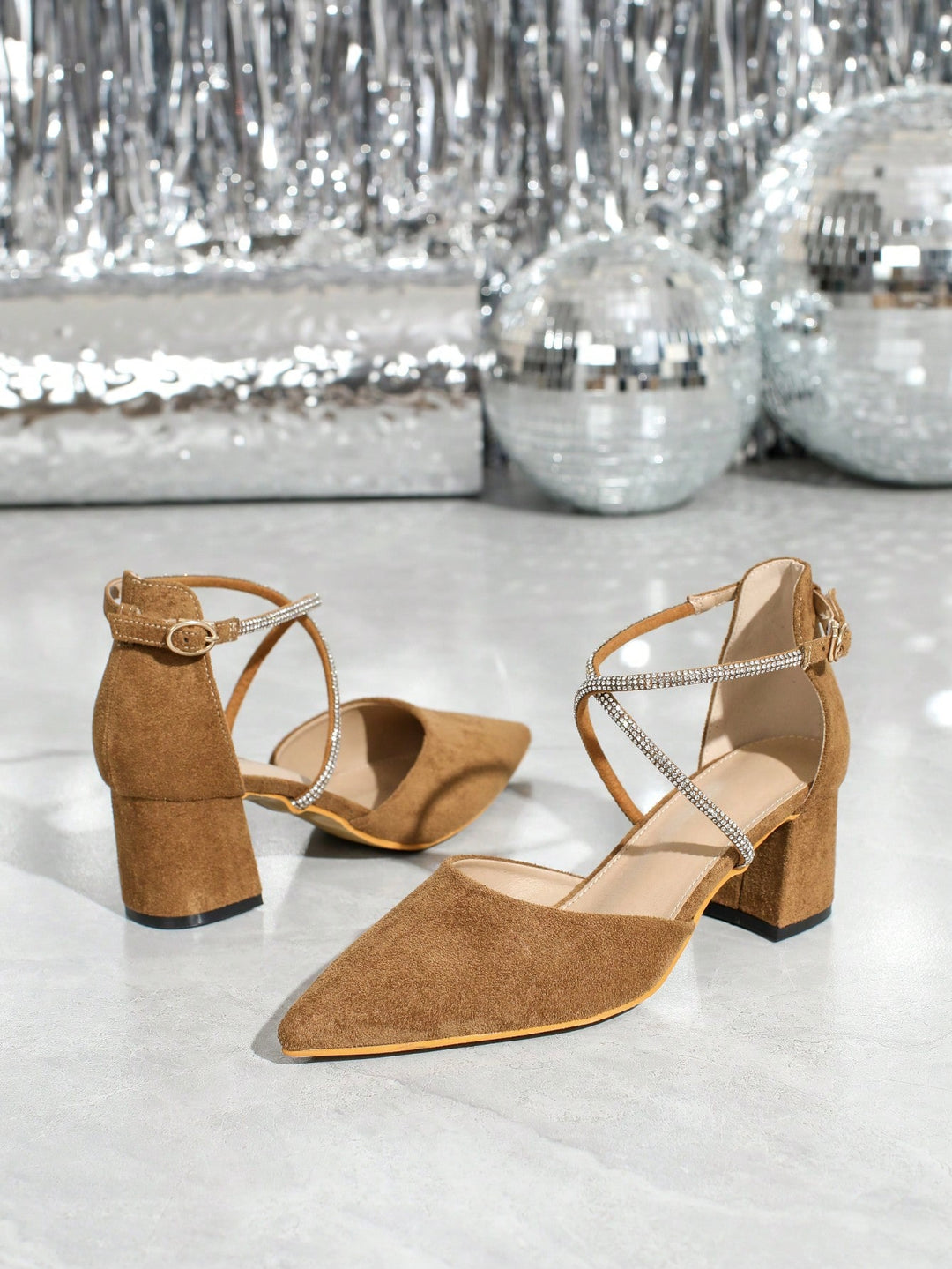 Pantofi cu toc SHEIN, kaki