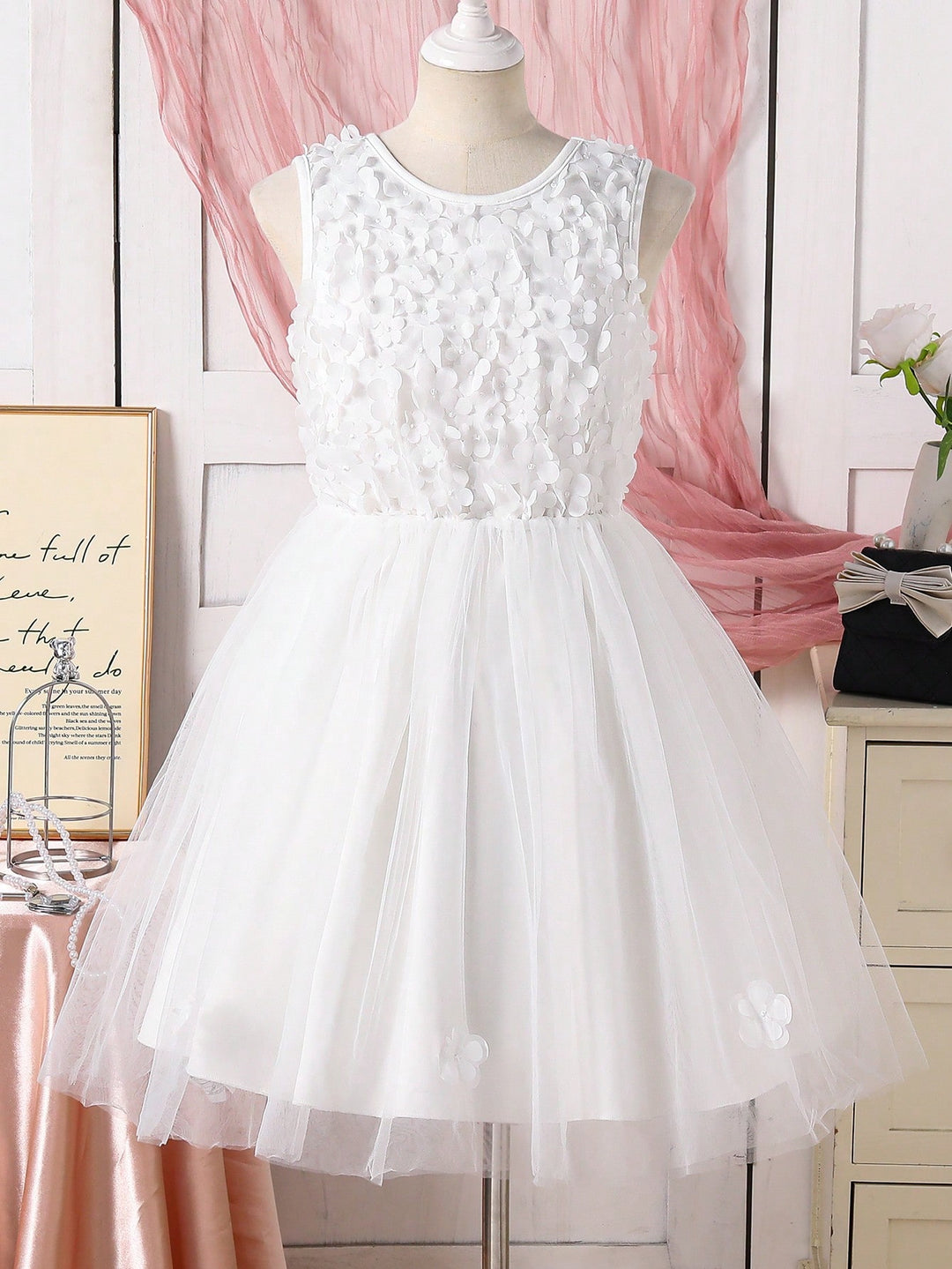 Rochie SHEIN, alb