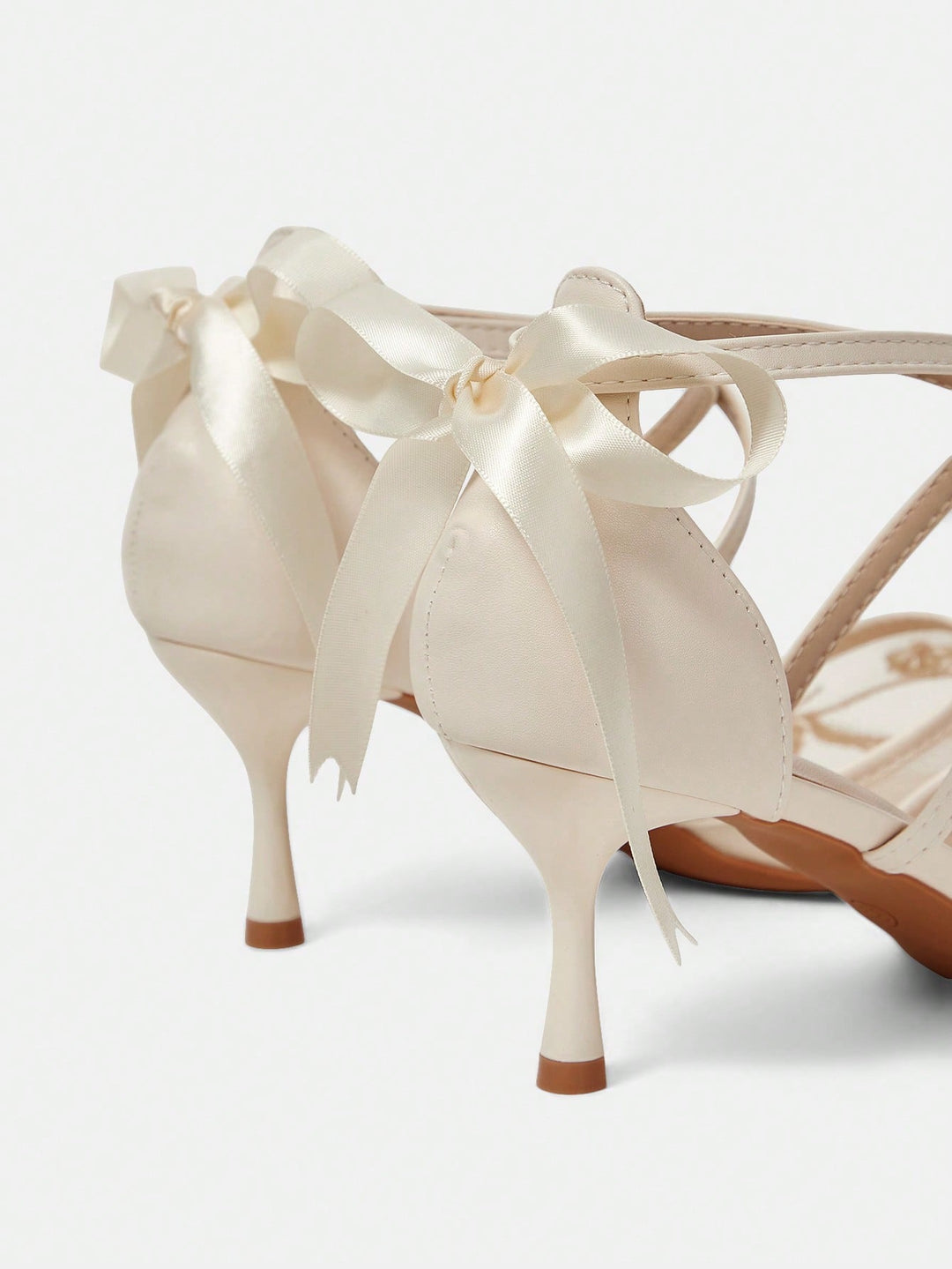 Pantofi cu toc SHEIN, bej