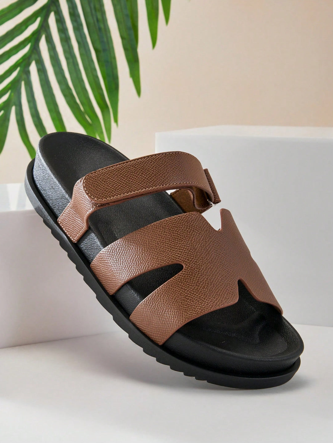 Sandale SHEIN, kaki