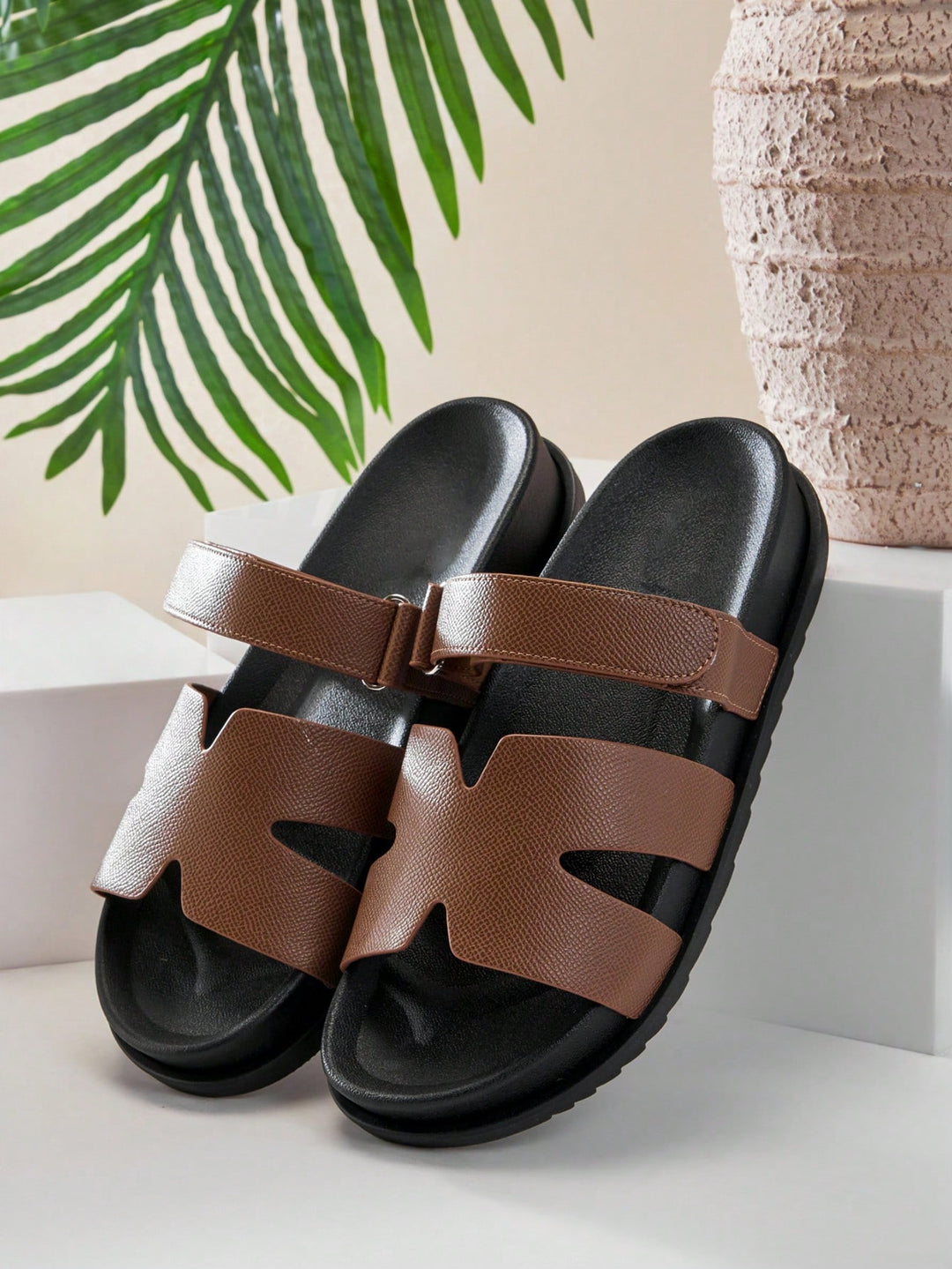 Sandale SHEIN, kaki