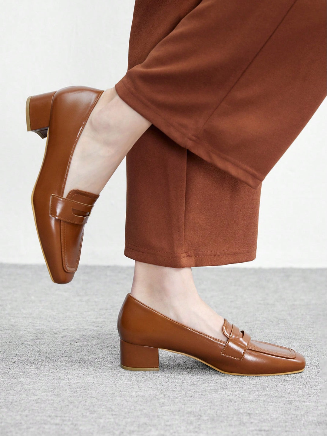 Pantofi cu toc SHEIN, maro