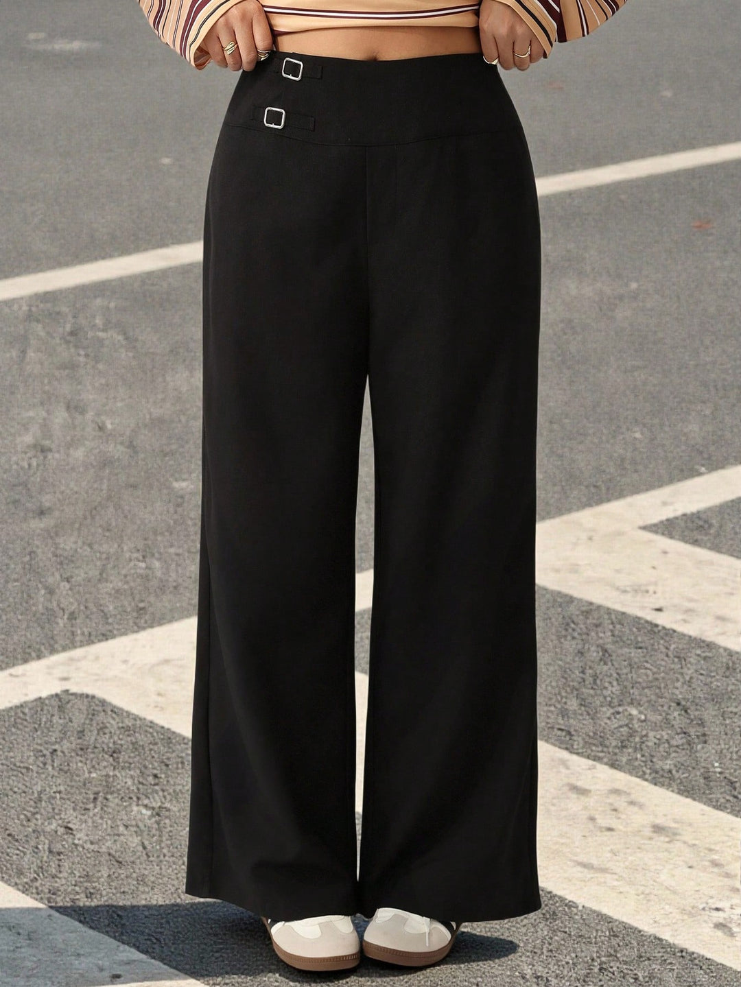 Pantaloni SHEIN, negru