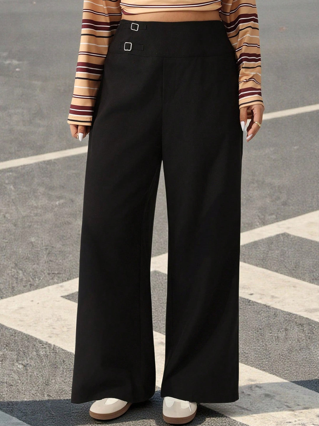 Pantaloni SHEIN, negru