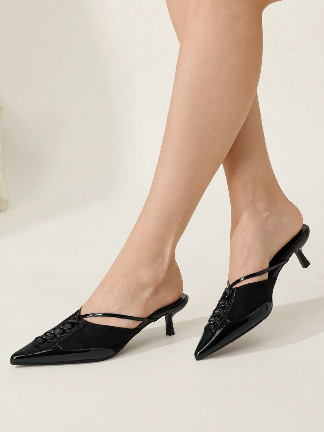 Pantofi cu toc SHEIN, negru