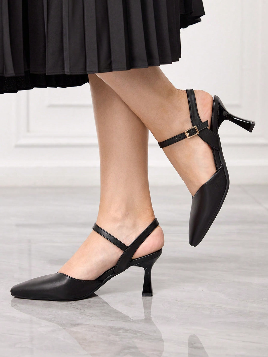 Pantofi cu toc SHEIN, negru