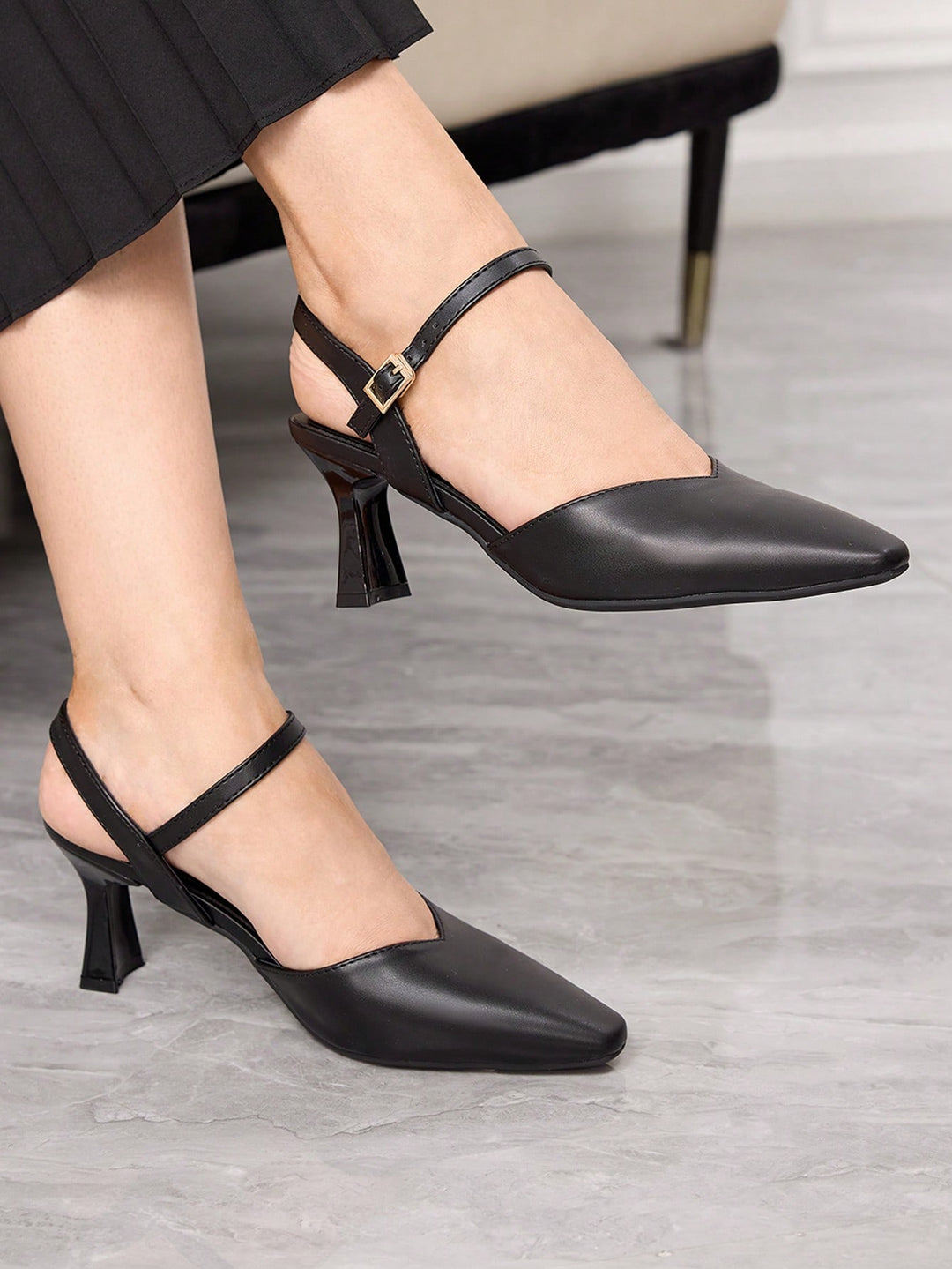 Pantofi cu toc SHEIN, negru