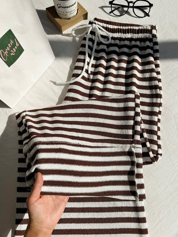 Pantaloni SHEIN, maro