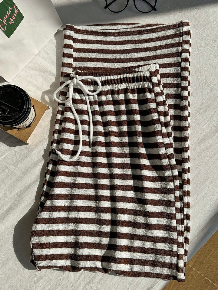 Pantaloni SHEIN, maro