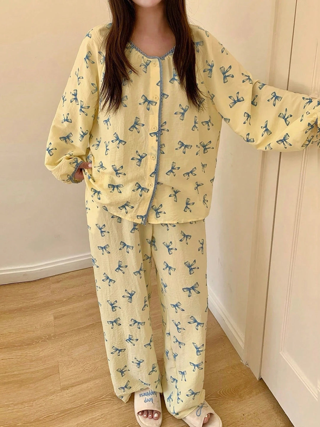 Compleu  pijamale SHEIN, mix culori
