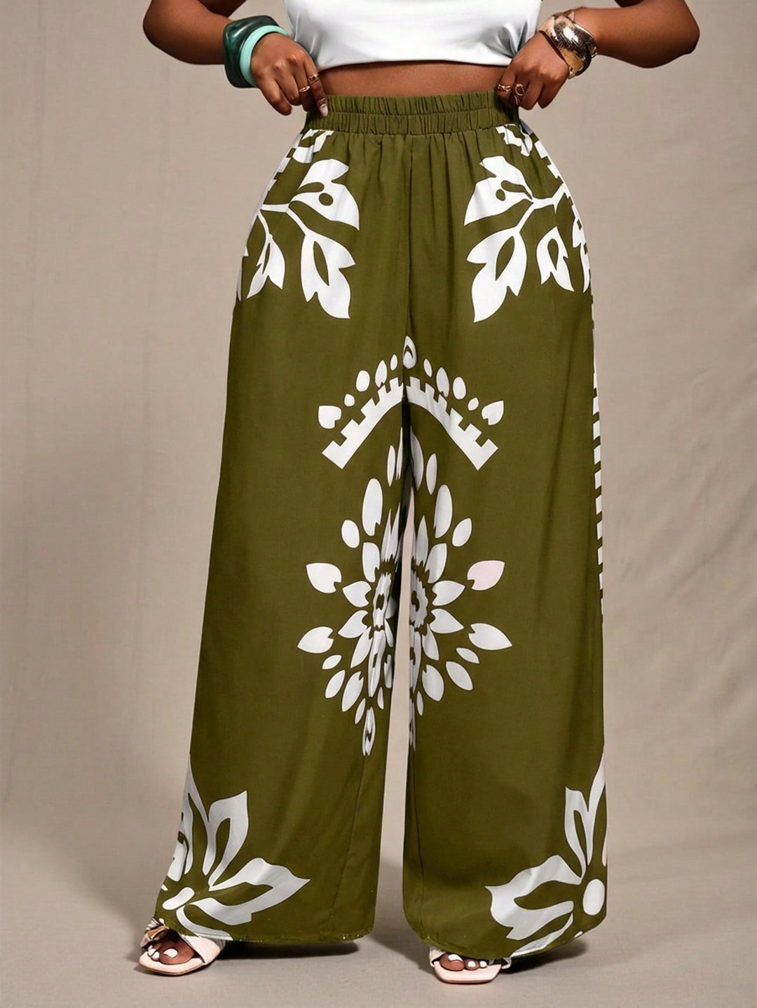 Pantaloni SHEIN, kaki