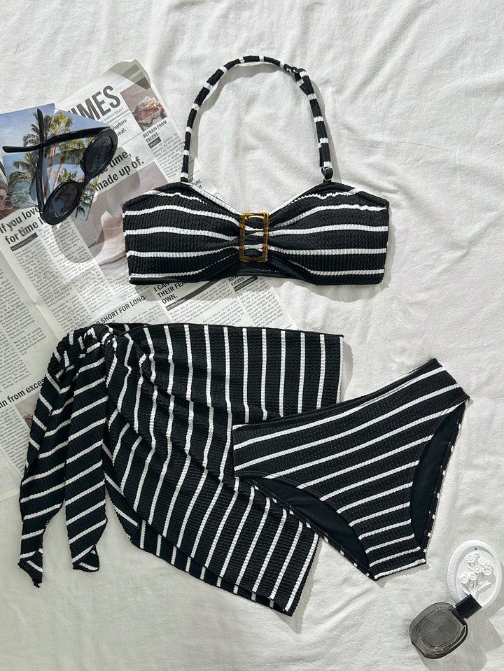 Set costum de baie SHEIN, mix culori